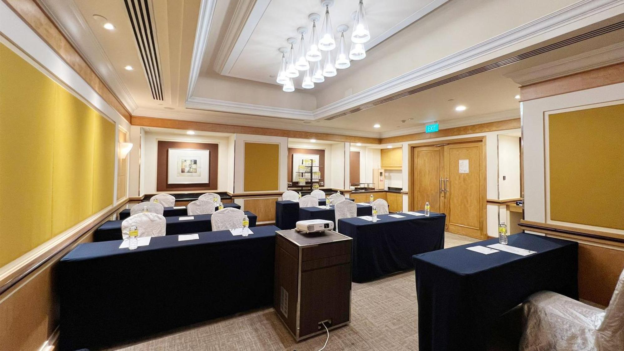 Khách sạn Orchard Centre By Ihg